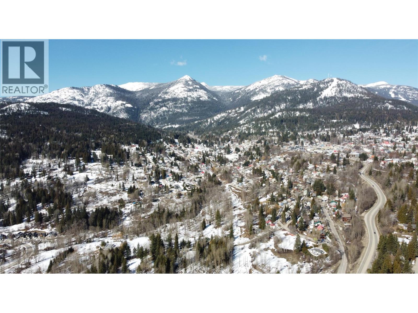 801 WHITE TAIL Drive, Rossland