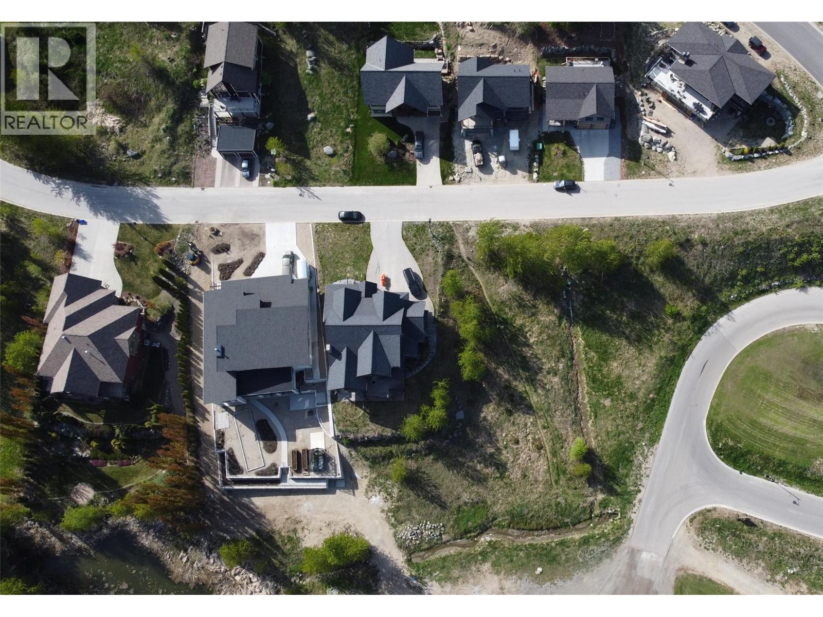 801 WHITE TAIL Drive, Rossland