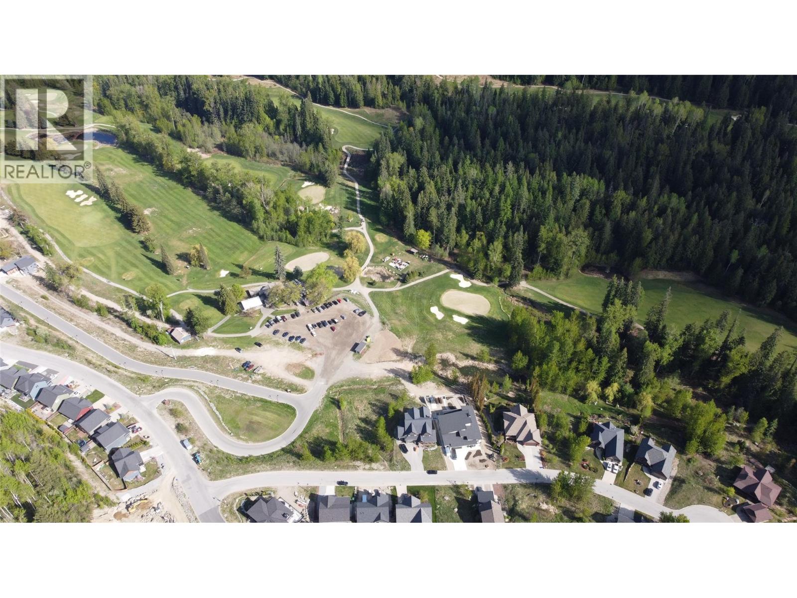 801 WHITE TAIL Drive, Rossland