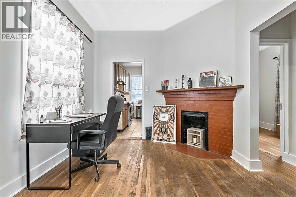 Single Family House Bungalow for Sale in   Avenue NE Renfrew Calgary 