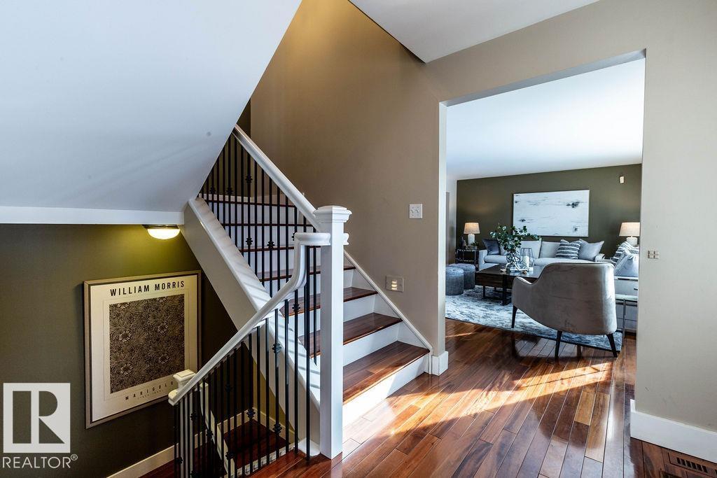 104 QUESNELL CR NW, Edmonton