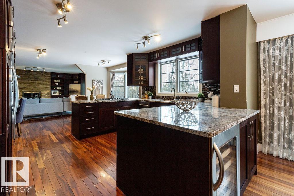 104 QUESNELL CR NW, Edmonton