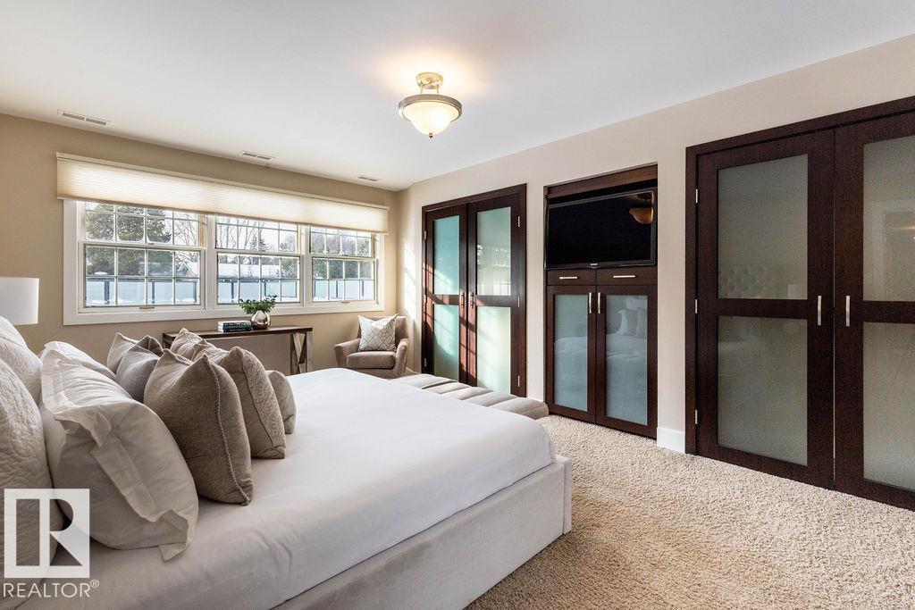 104 QUESNELL CR NW, Edmonton