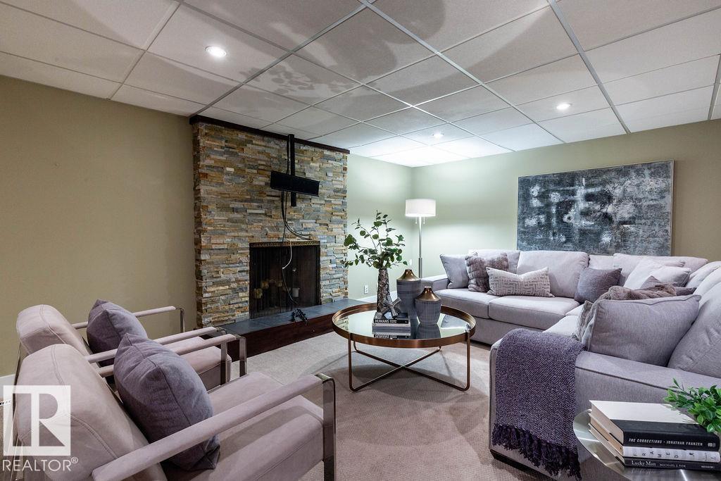 104 QUESNELL CR NW, Edmonton