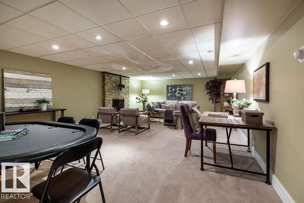 104 QUESNELL CR NW, Edmonton