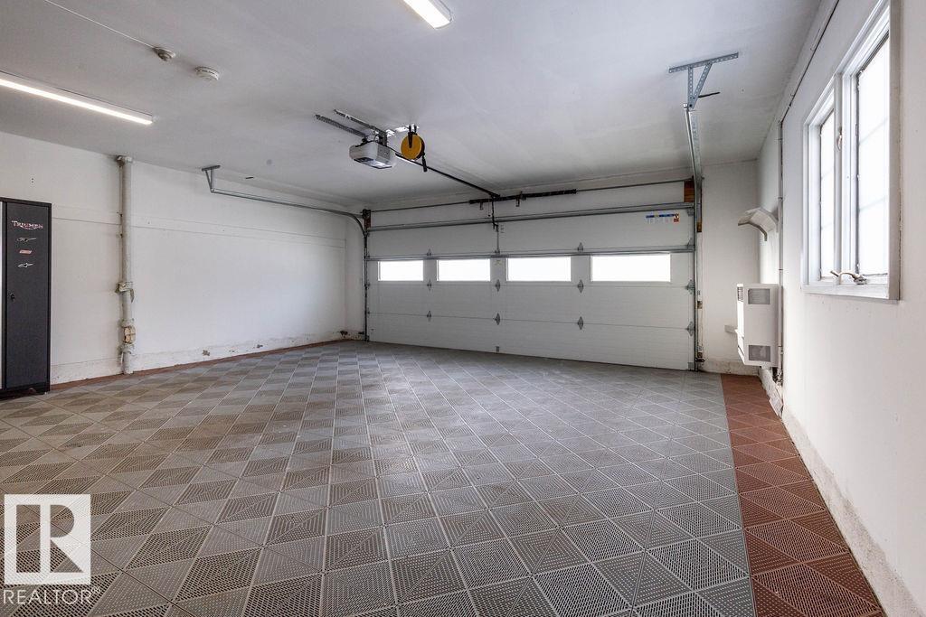 104 QUESNELL CR NW, Edmonton