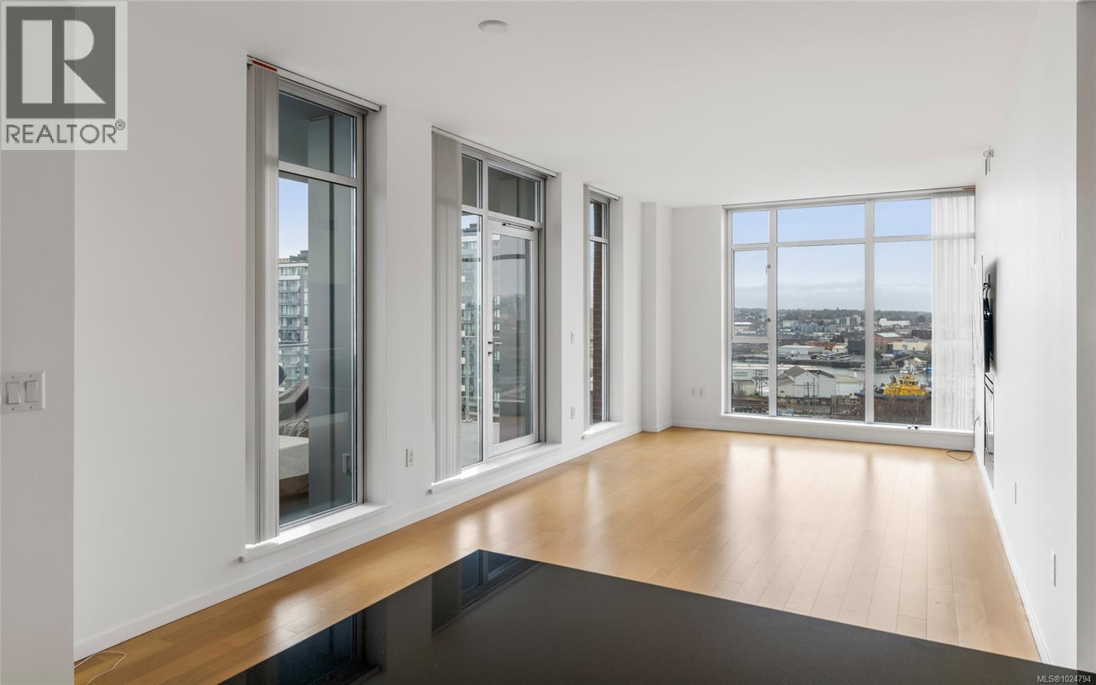 #613 100 SAGHALIE RD - 9