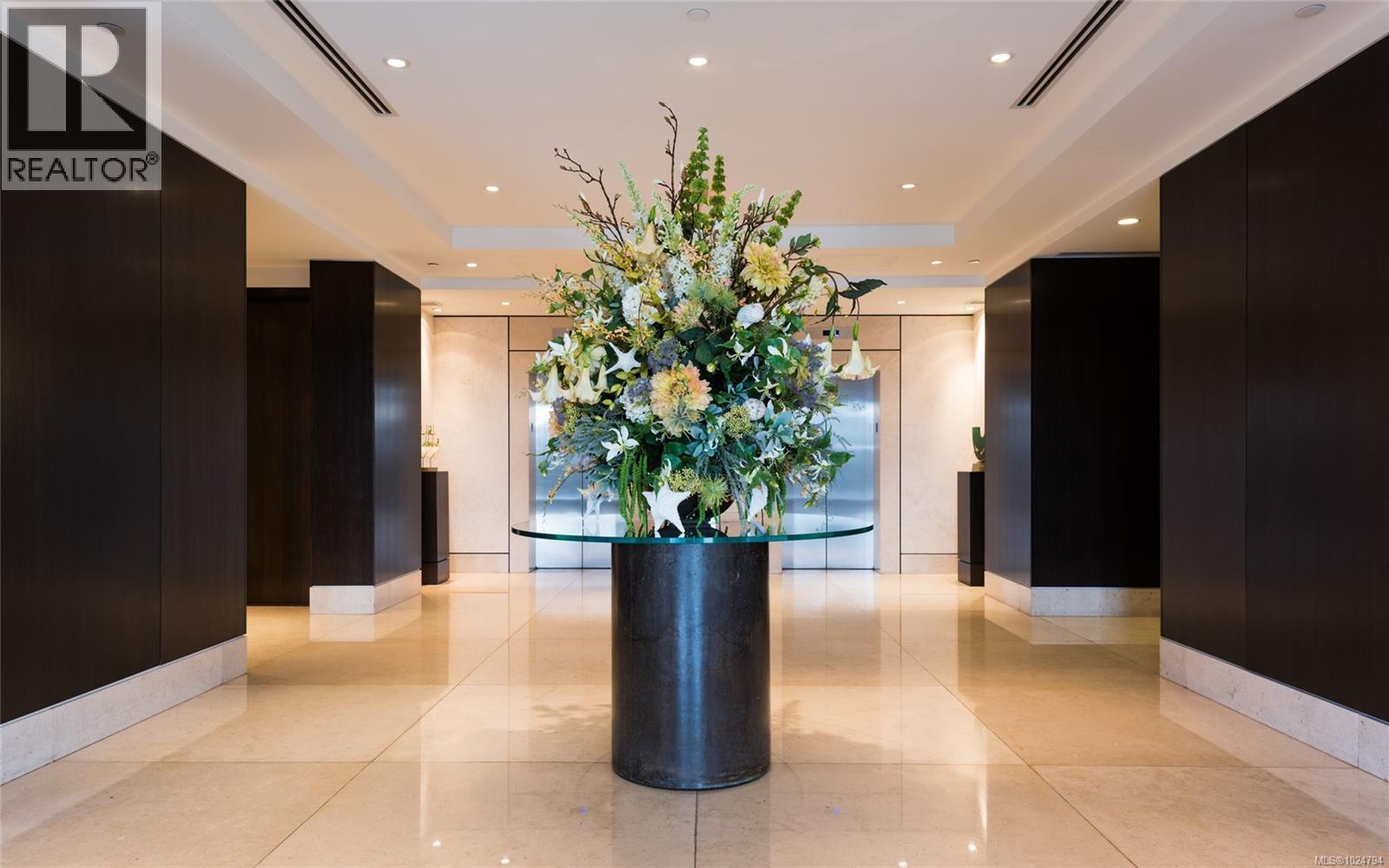 #613 100 SAGHALIE RD - 19