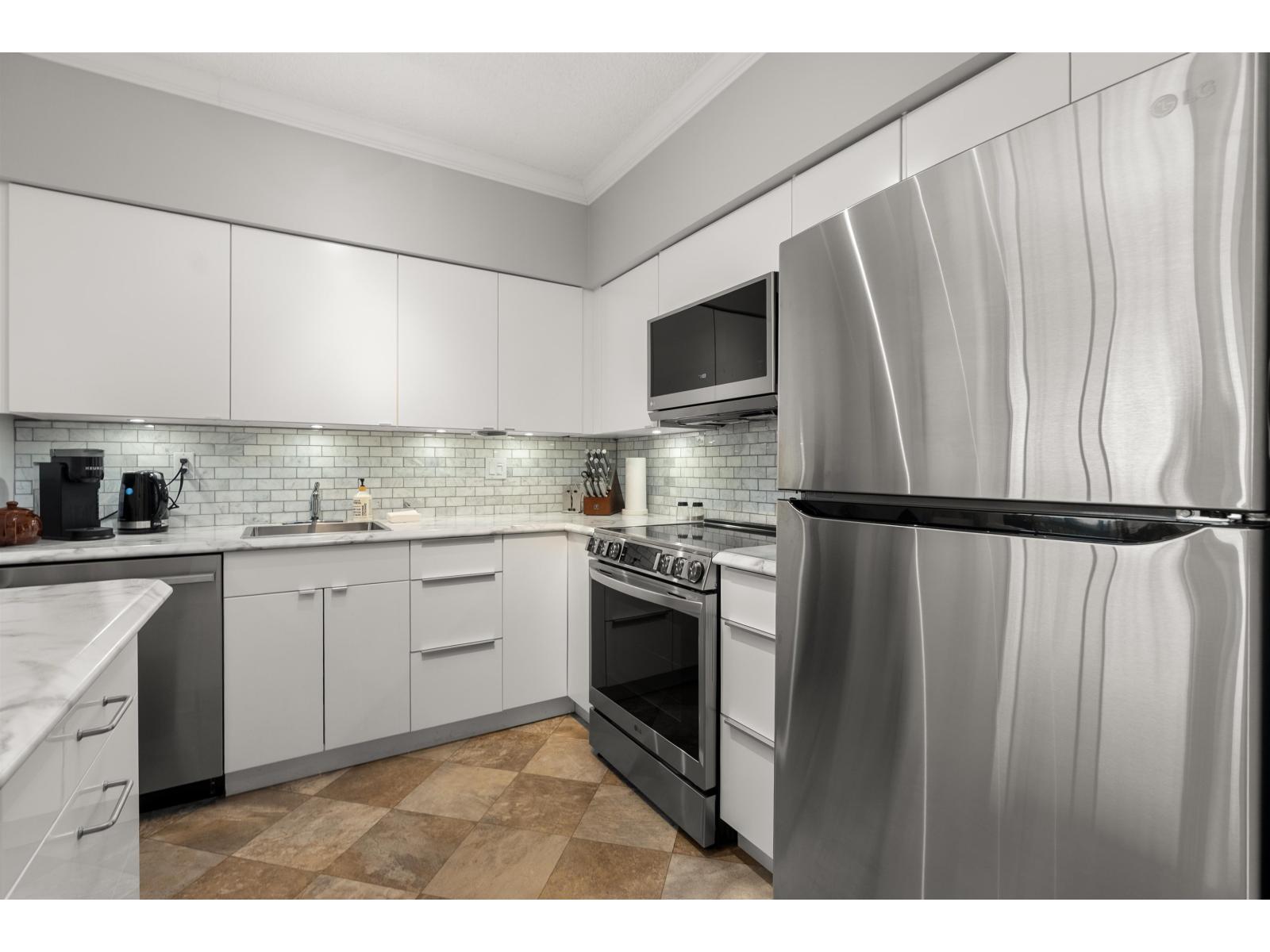 914 31955 OLD YALE ROAD, Abbotsford