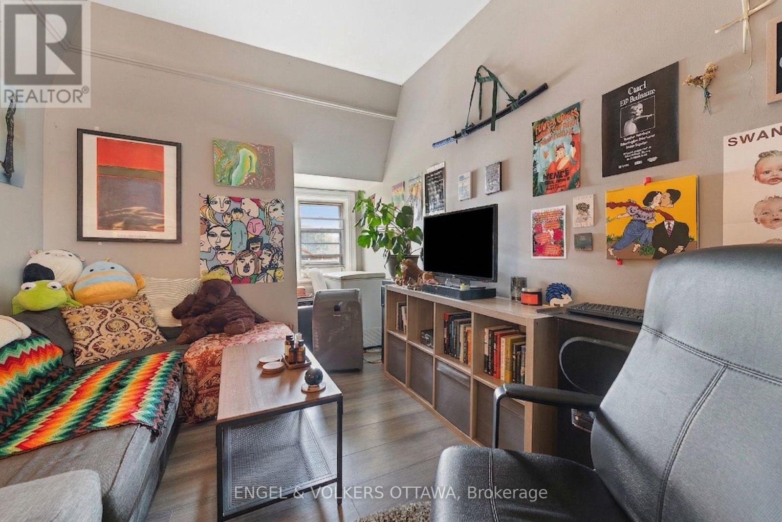 176 ARLINGTON AVENUE, Ottawa, Ontario