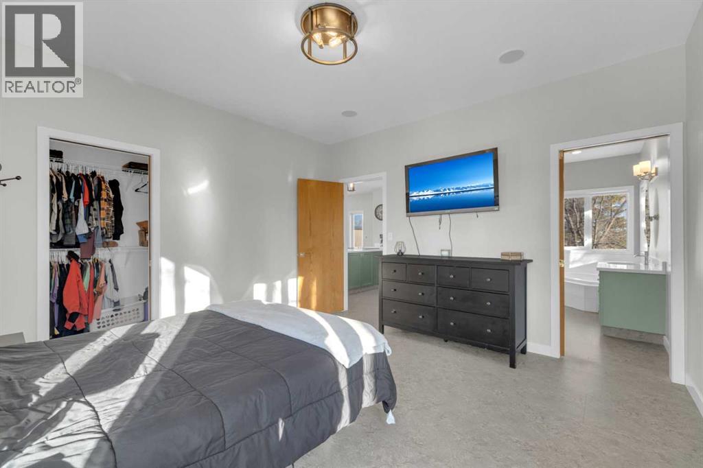 25408 Highway 597, Rural Lacombe County