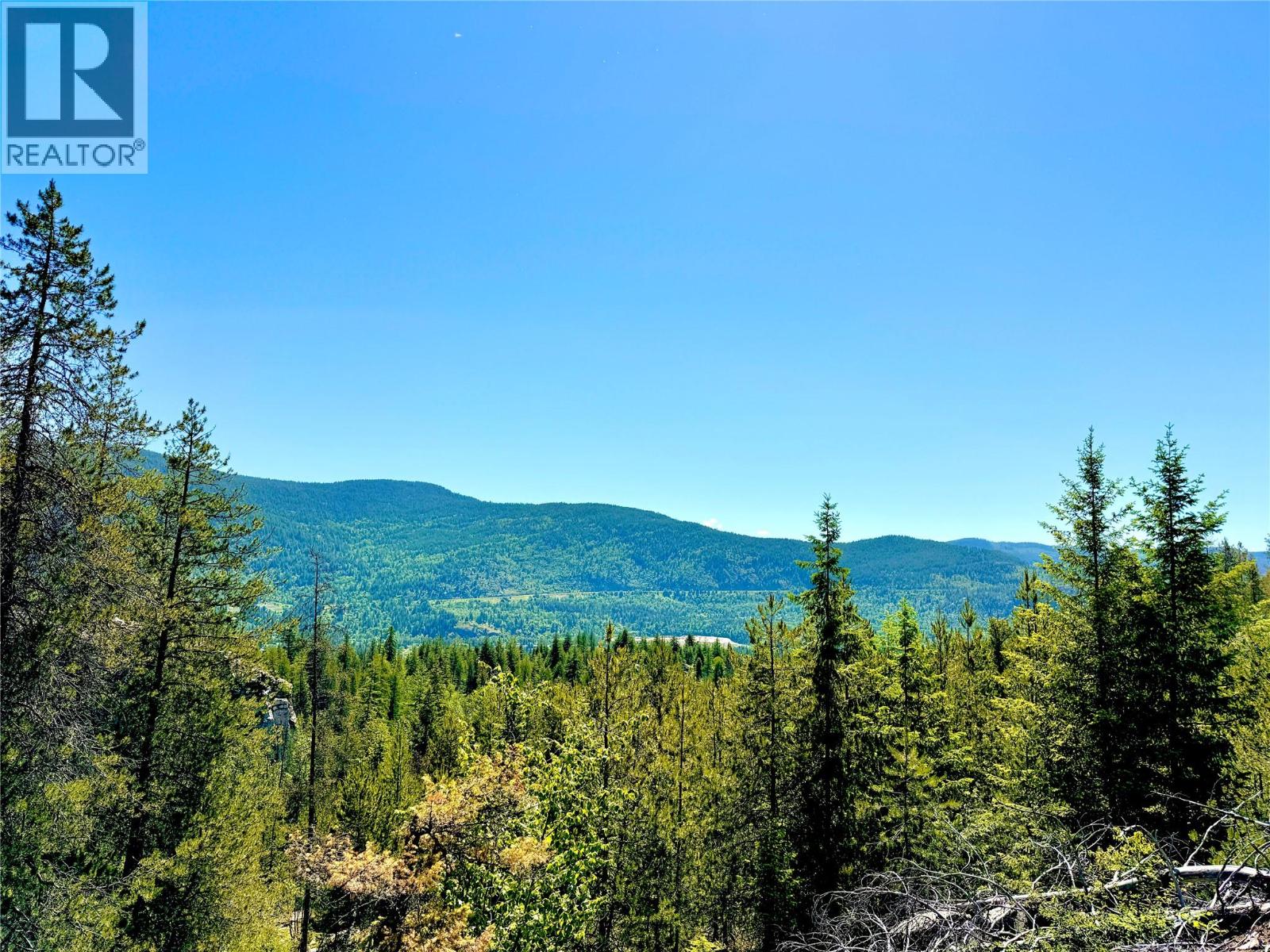 2700 14TH Avenue, Castlegar