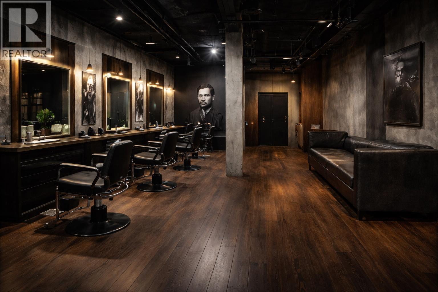 260 422 E 3RD STREET, North Vancouver