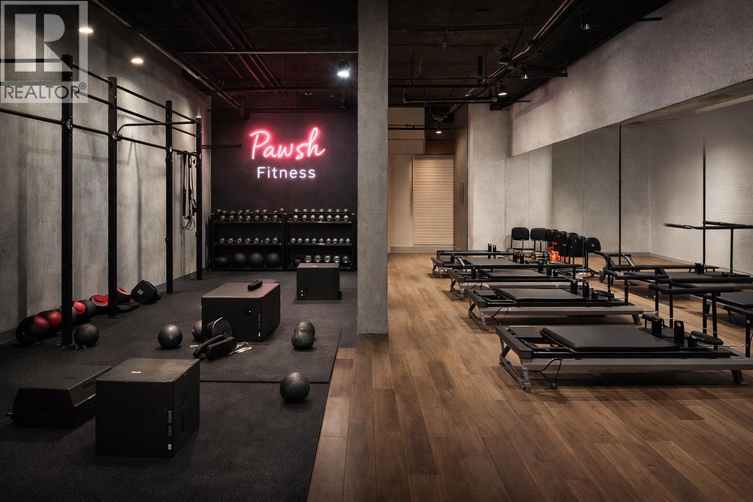 260 422 E 3RD STREET, North Vancouver