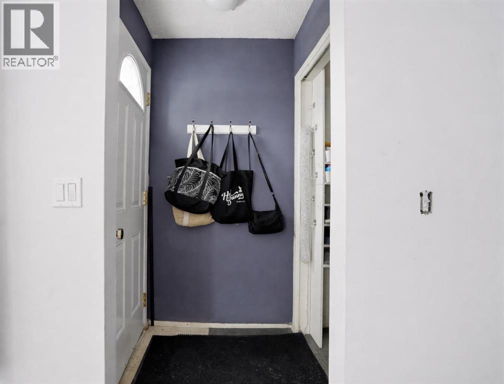 Single Family House for Sale in   Pennsylvania Road SE Penbrooke Meadows Calgary 