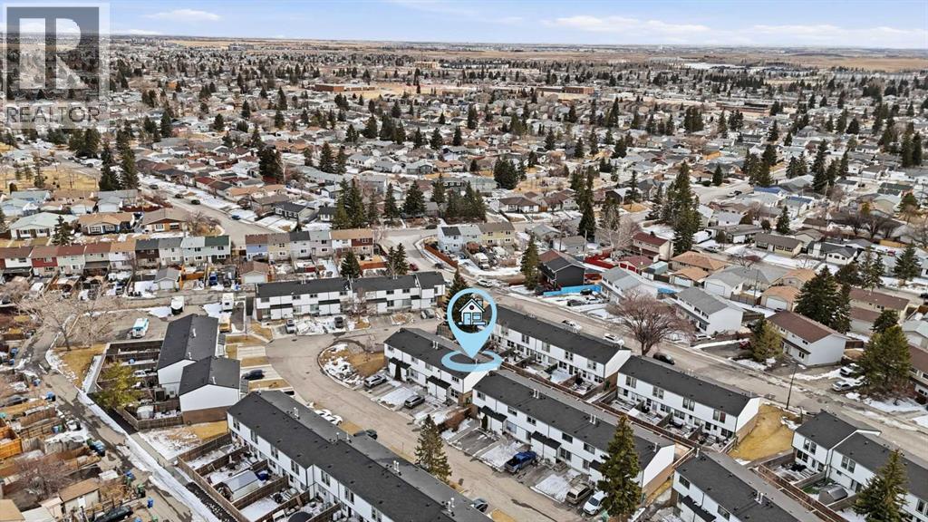 Single Family House for Sale in   Pennsylvania Road SE Penbrooke Meadows Calgary 