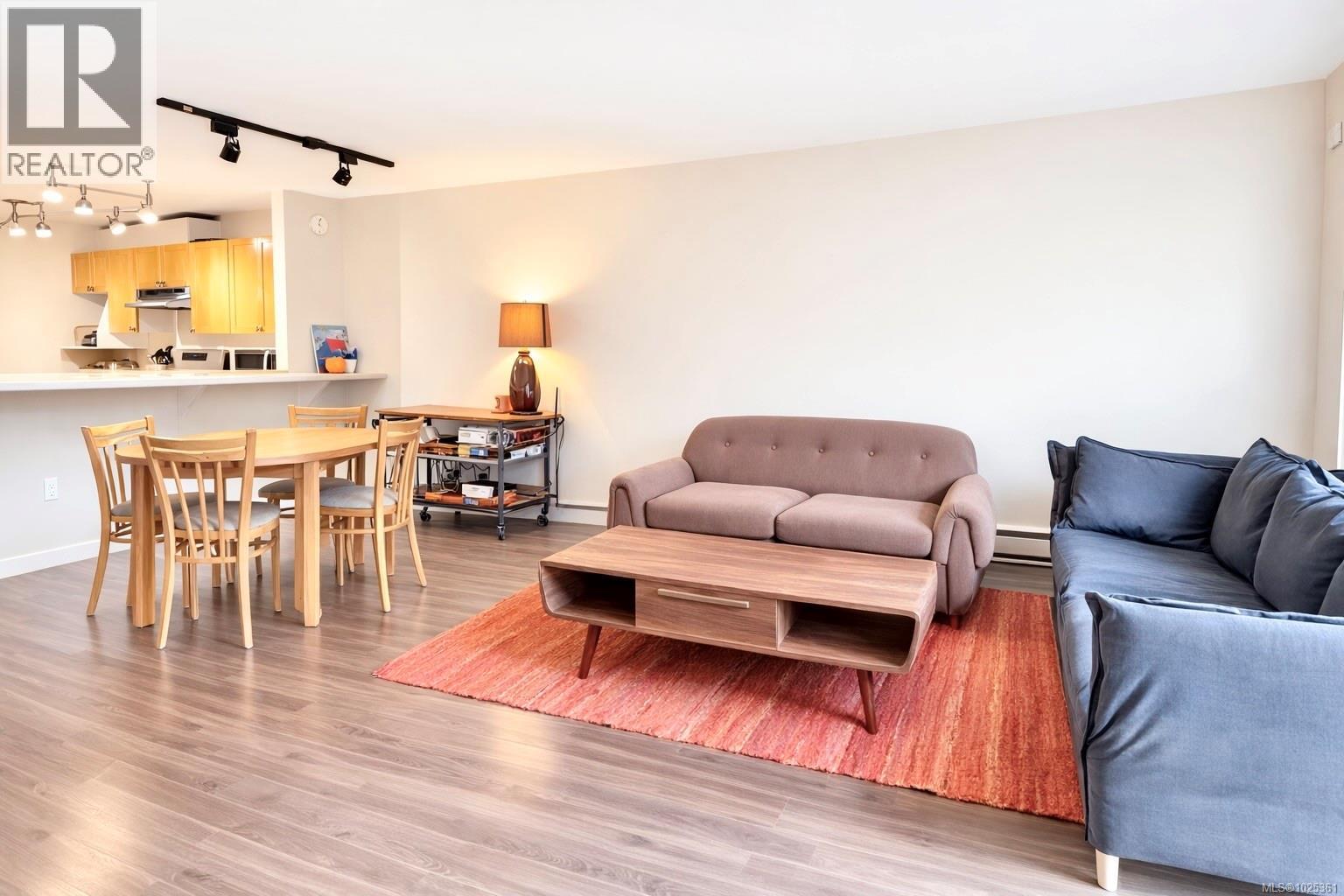 4 301 Arnet Rd, Tofino