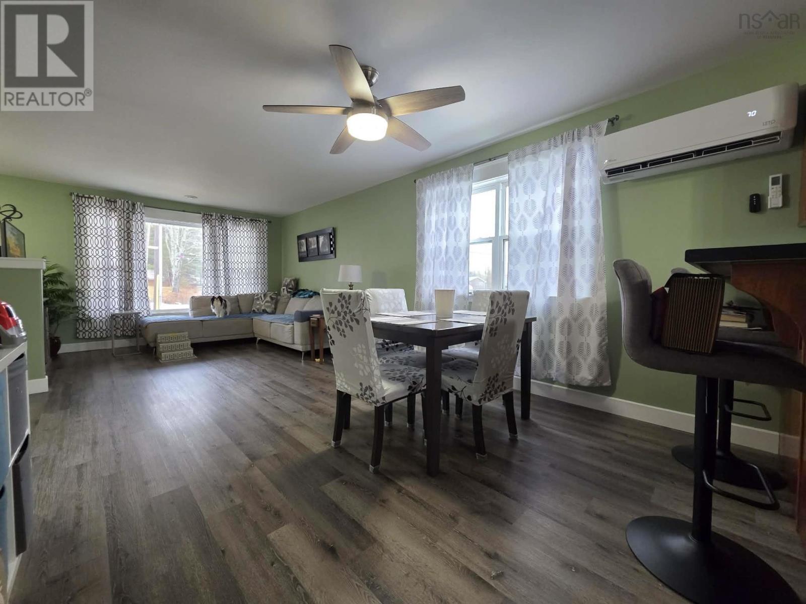 Property 10 of 23 of 1611 MacKay Street