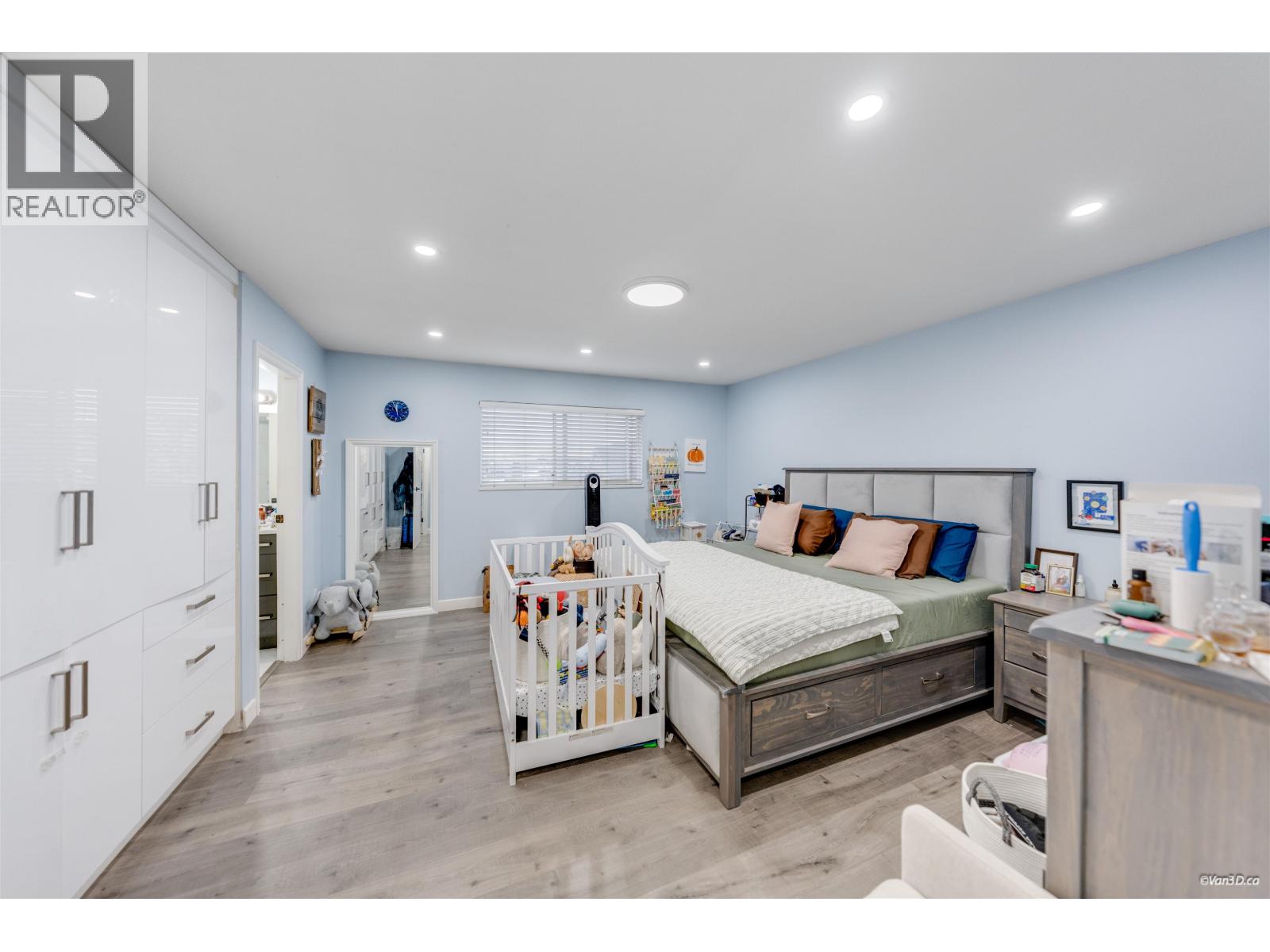 249 PEMBINA STREET, New Westminster