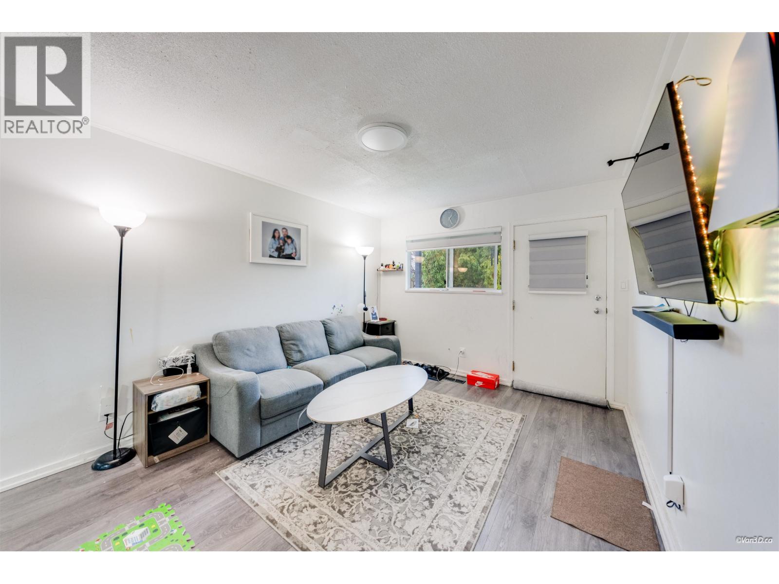 249 PEMBINA STREET, New Westminster