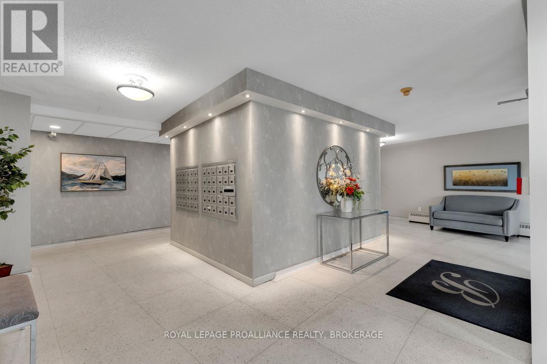 604 - 1 MOWAT AVENUE, Kingston (Central City West), Ontario, M7M1J8 — Photo 4