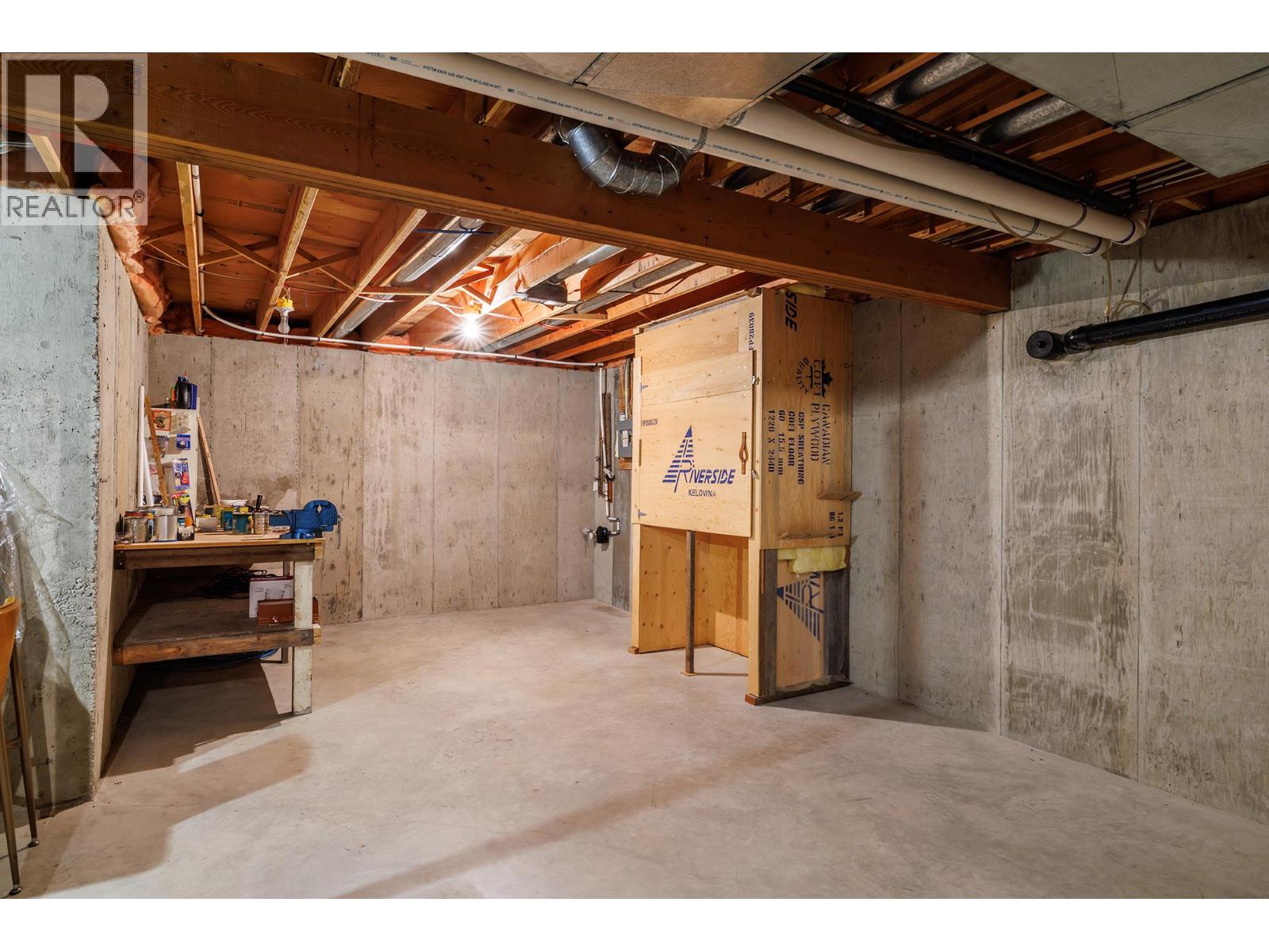 1693 Newport Road, West Kelowna