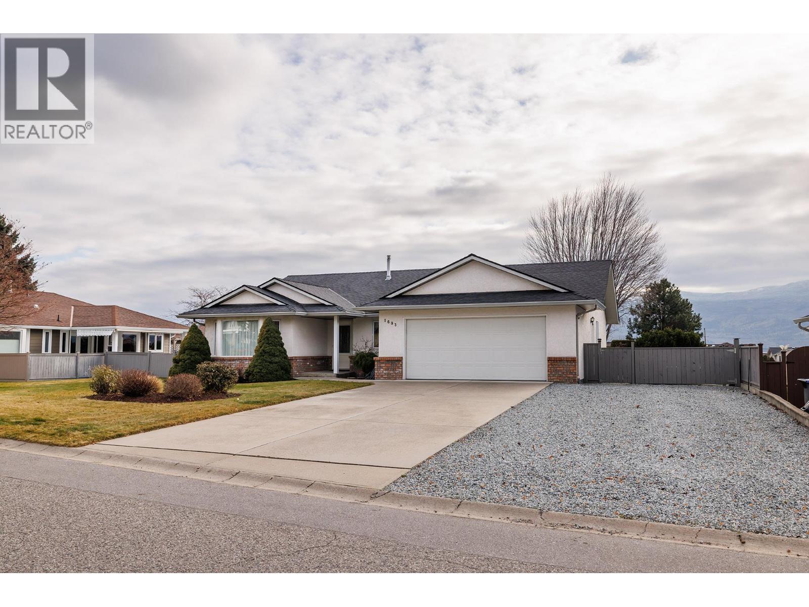 1693 Newport Road, West Kelowna