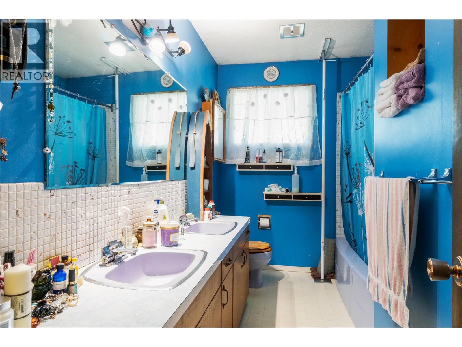 4841 5 Avenue SW, Salmon Arm