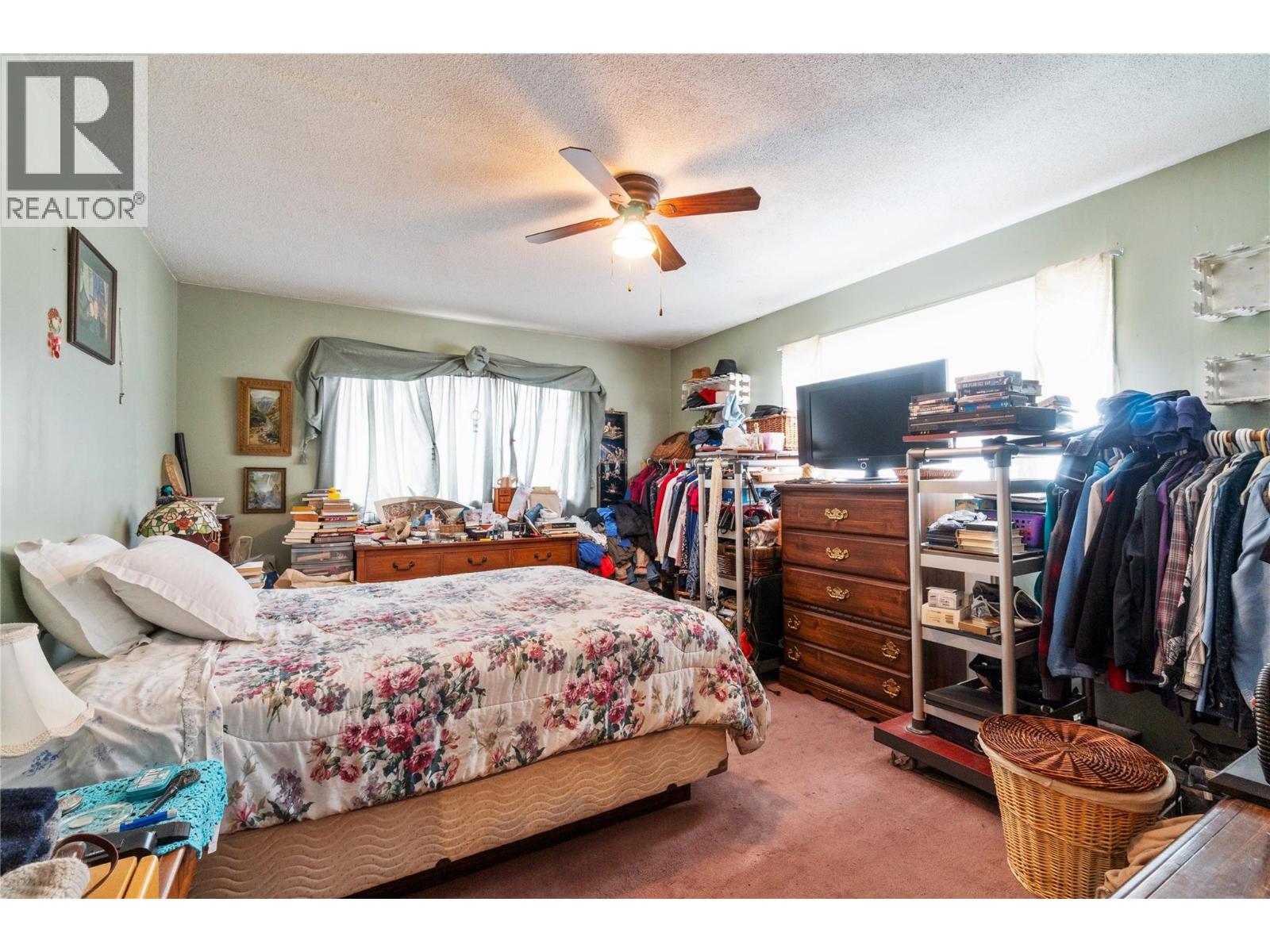 4841 5 Avenue SW - 16