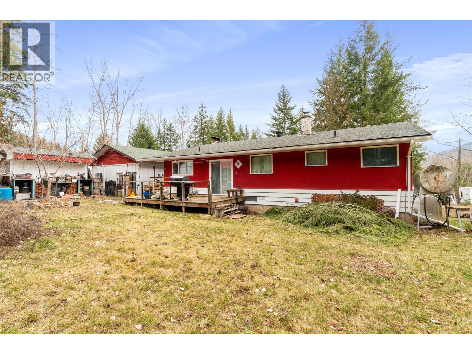 4841 5 Avenue SW, Salmon Arm
