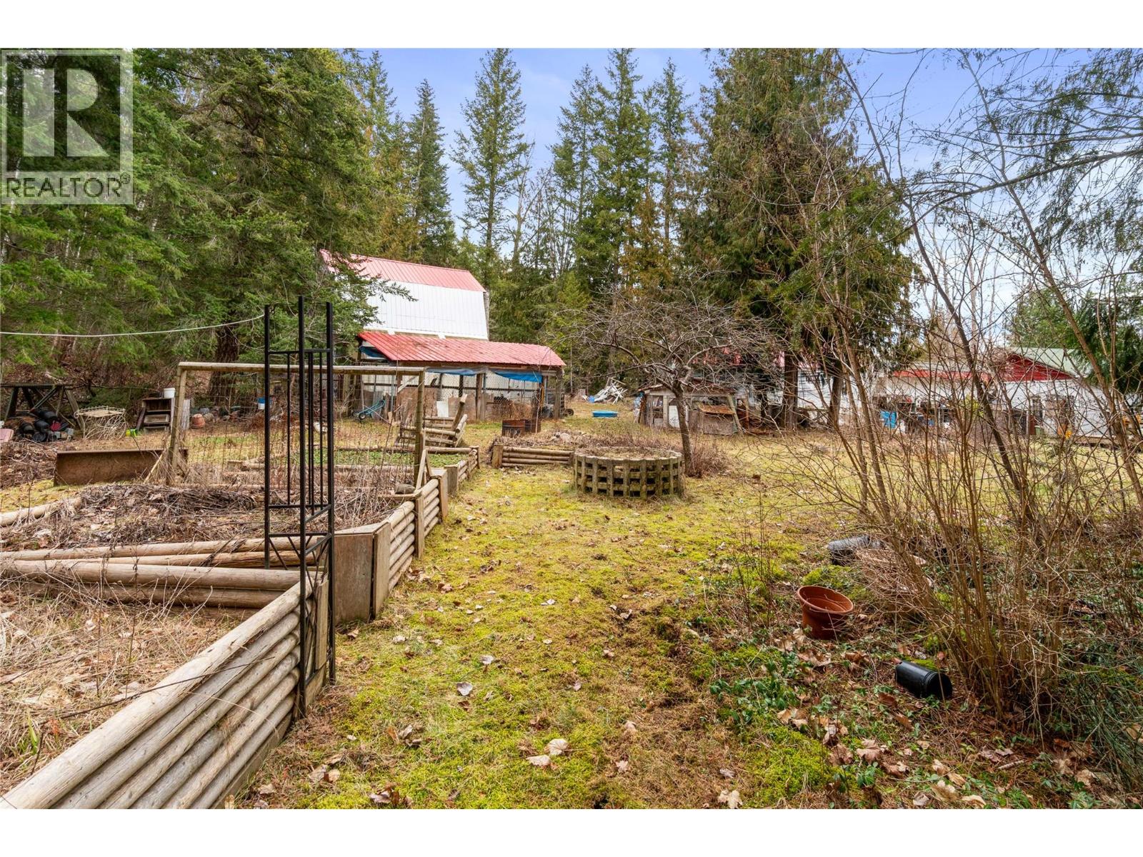 4841 5 Avenue SW - 27