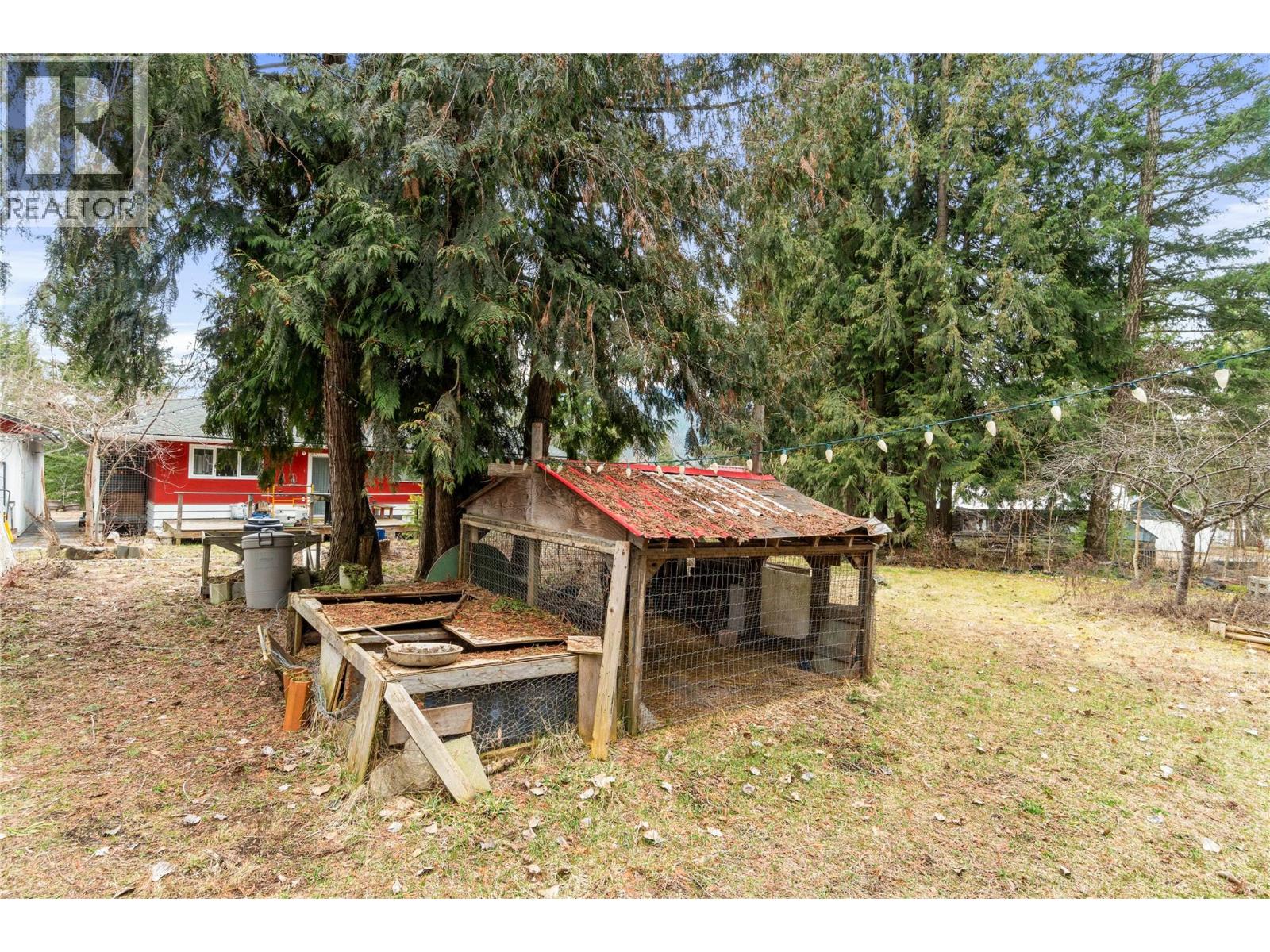 4841 5 Avenue SW, Salmon Arm