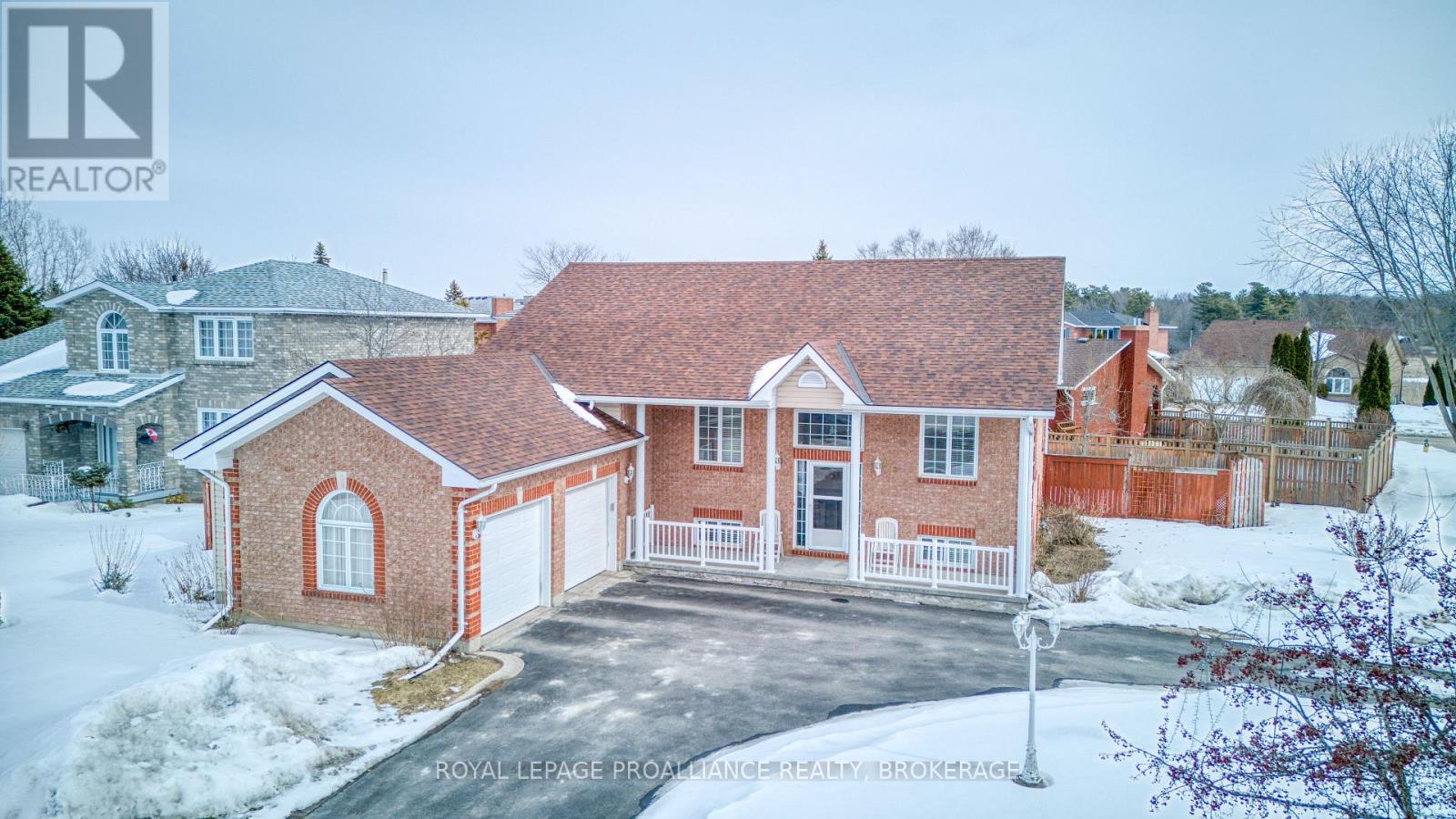 662 MILLBROOK CRESCENT