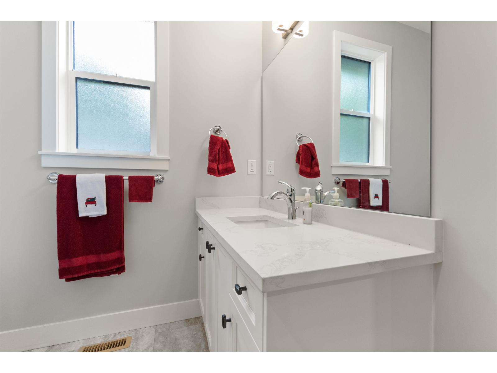 7 21196 KETTLE VALLEY ROAD, Kawkawa Lake, Hope