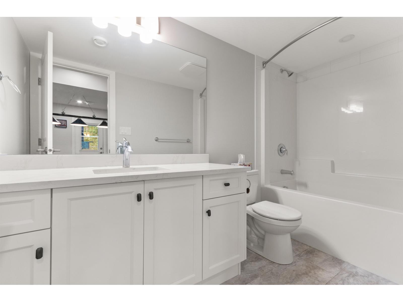 7 21196 KETTLE VALLEY ROAD, Kawkawa Lake, Hope