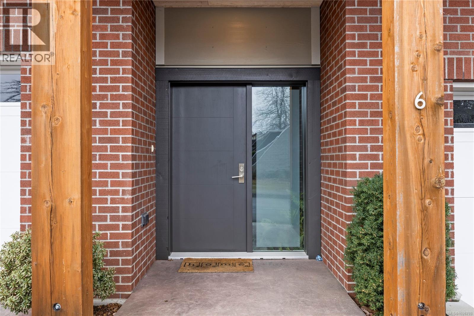 #6 180 FIRST AVE - Image 3