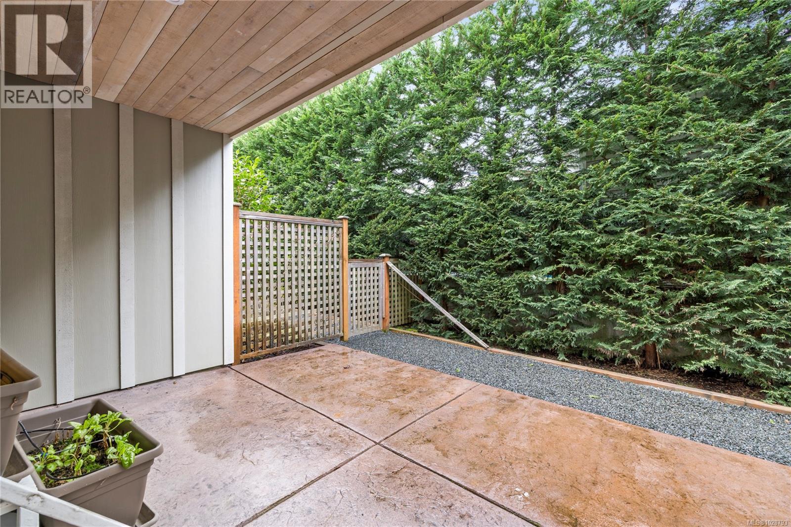 #6 180 FIRST AVE - 9