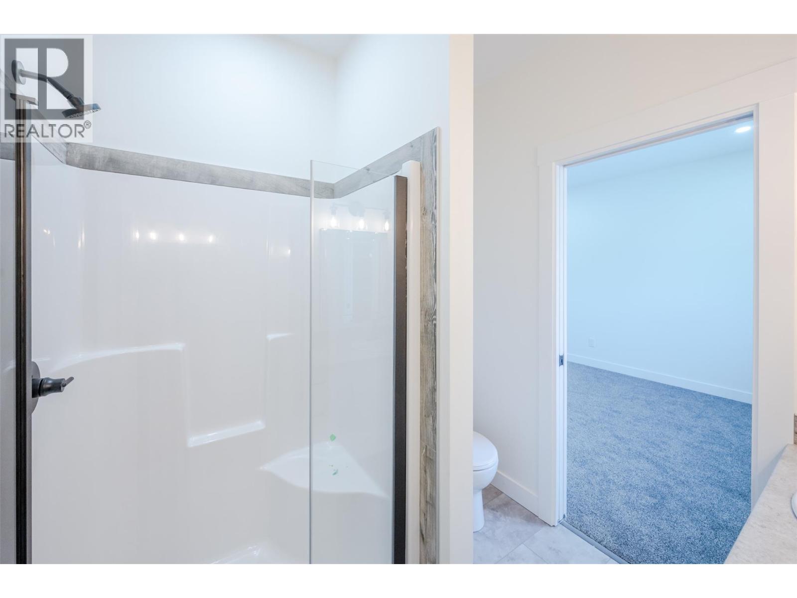 11612 Victoria Road S Unit# 101, Summerland