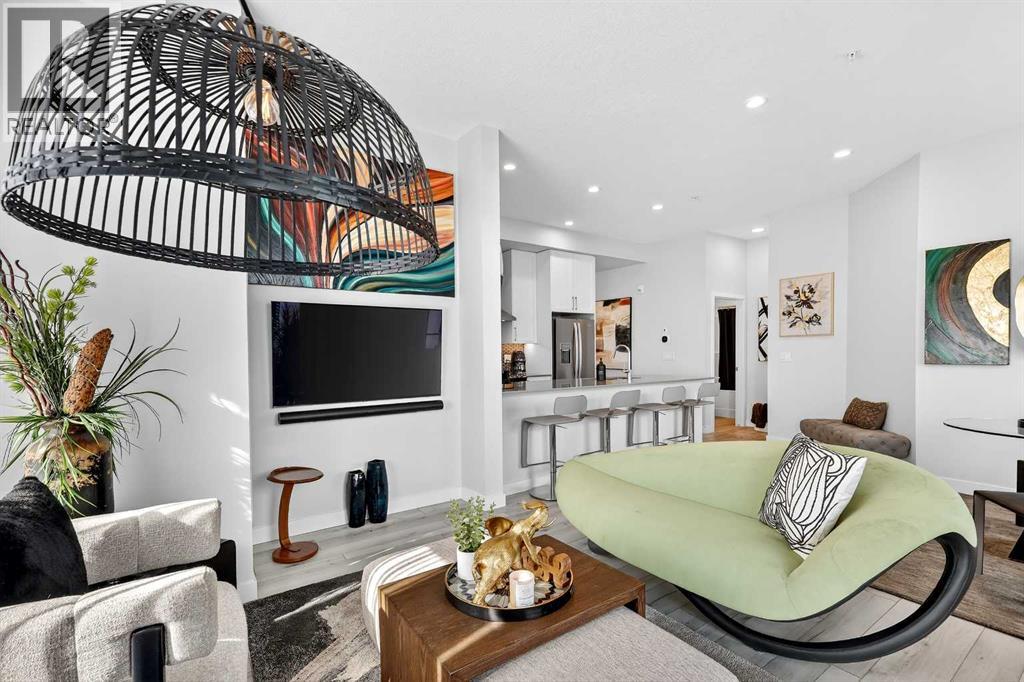 Single Family House for Sale in   Les Jardins Park SE Douglasdale/Glen Calgary 