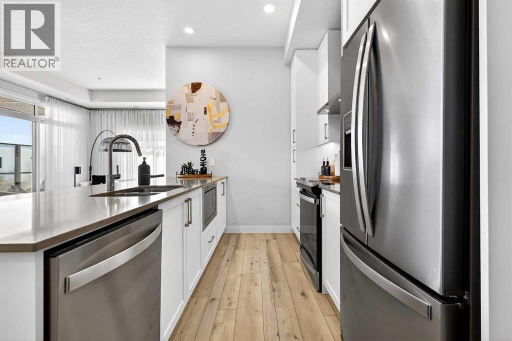 Single Family House for Sale in   Les Jardins Park SE Douglasdale/Glen Calgary 