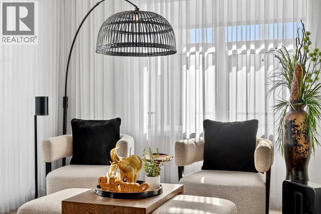 Single Family House for Sale in   Les Jardins Park SE Douglasdale/Glen Calgary 