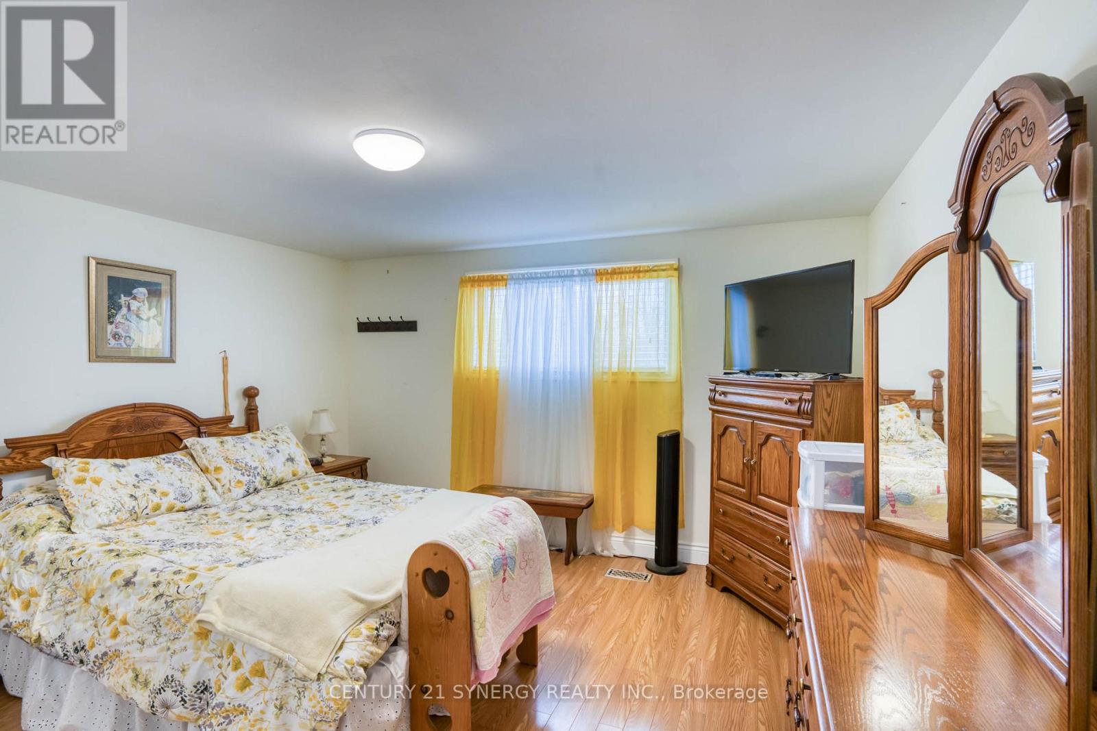 204 HILLVIEW ROAD - 10