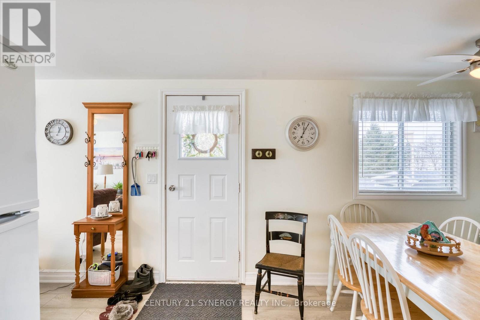 204 HILLVIEW ROAD - 2