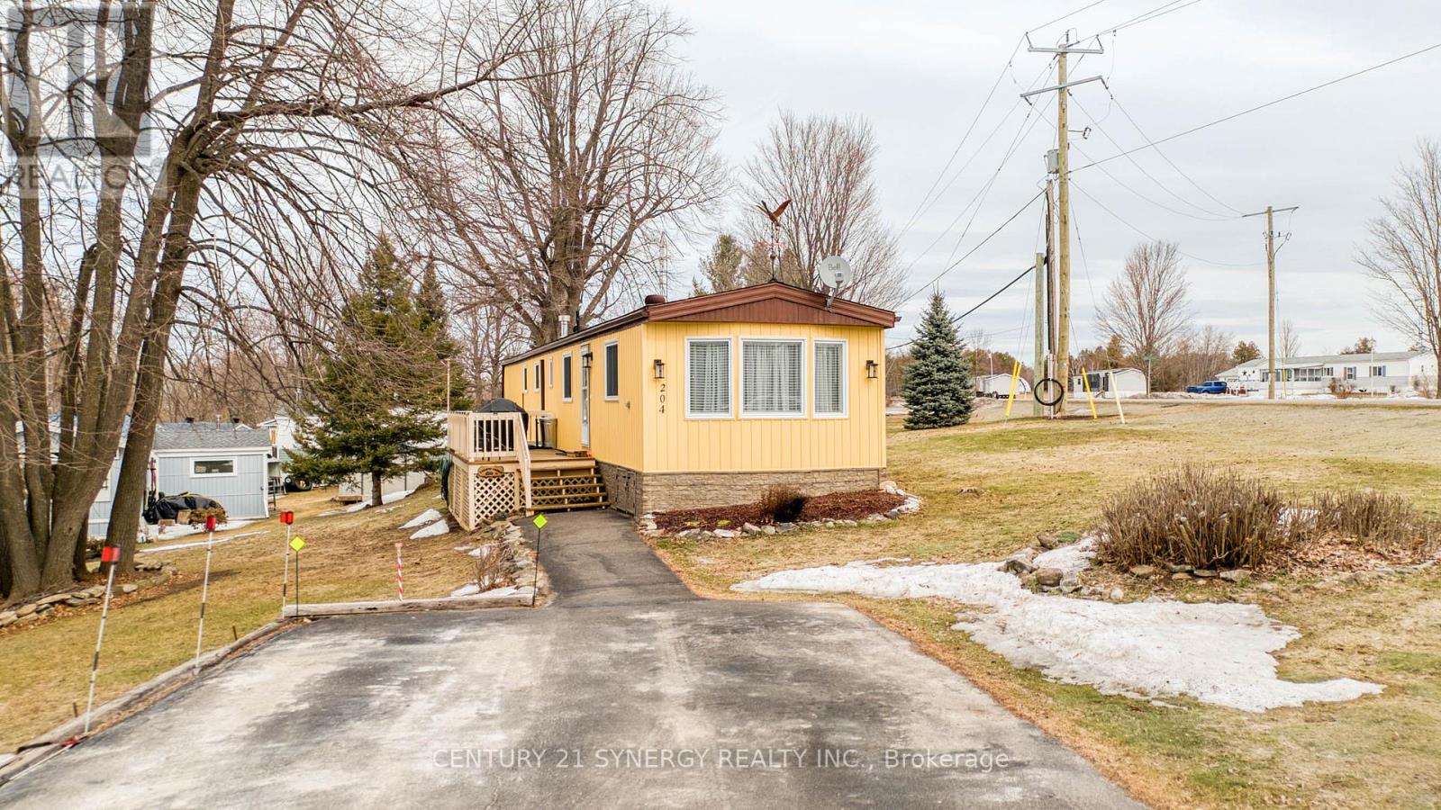 204 HILLVIEW ROAD - 22