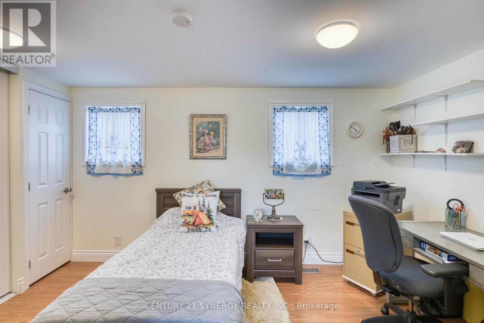 204 HILLVIEW ROAD - 8