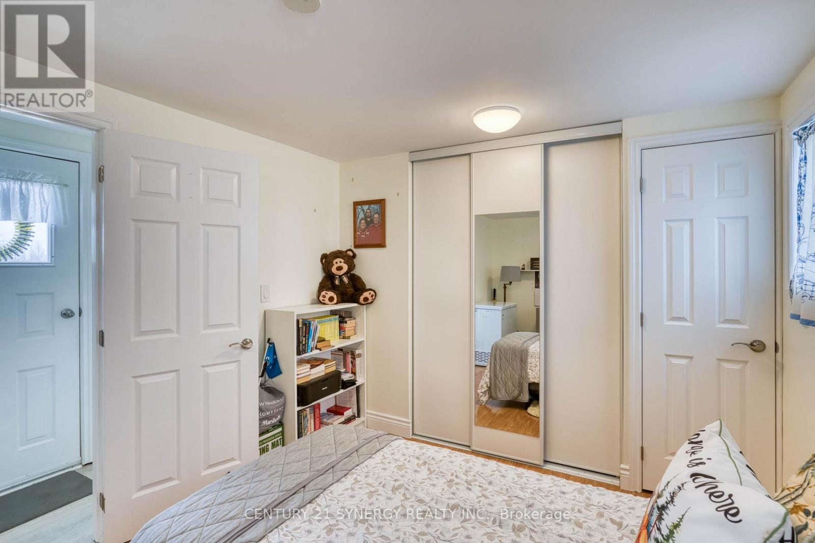 204 HILLVIEW ROAD - 9