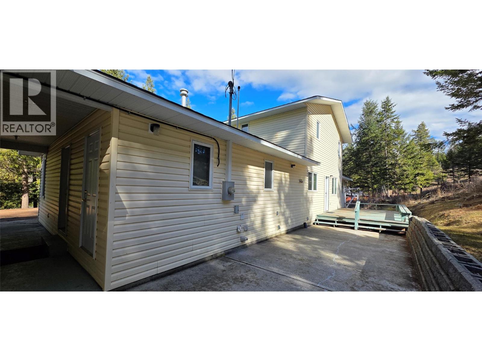 3400 Highway 3, Rock Creek