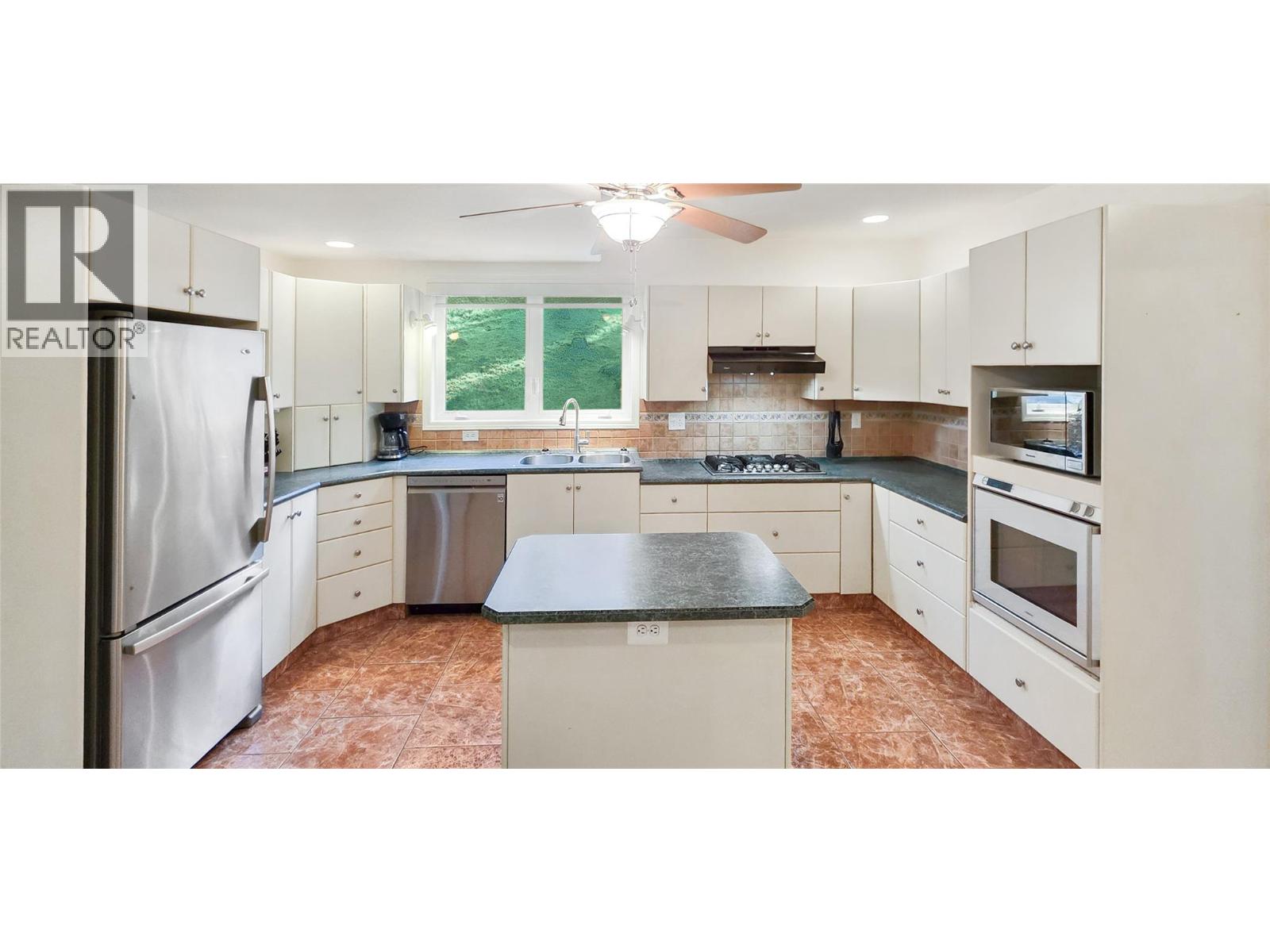 3400 Highway 3, Rock Creek