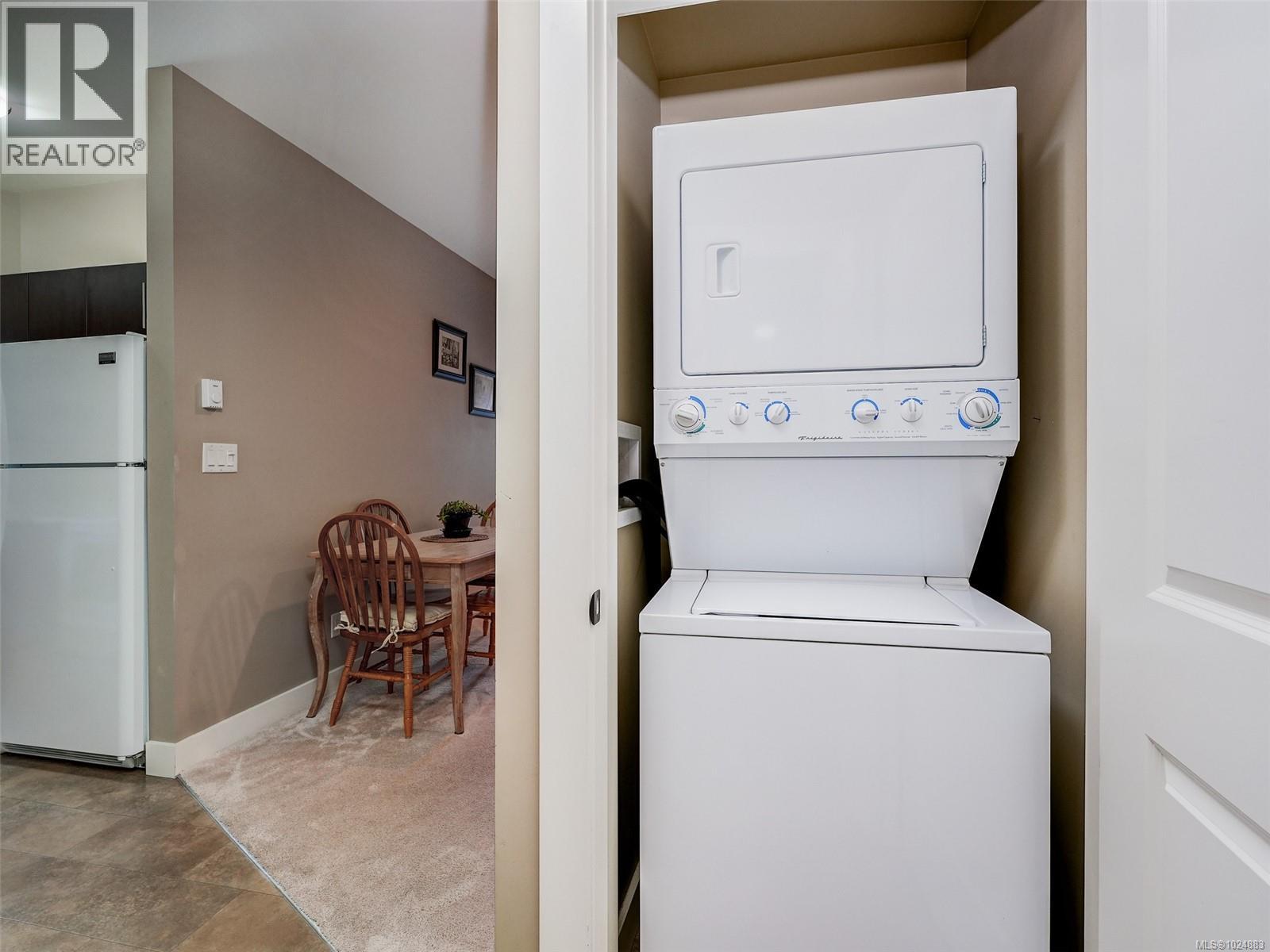 1236 Freshwater Cres, Langford