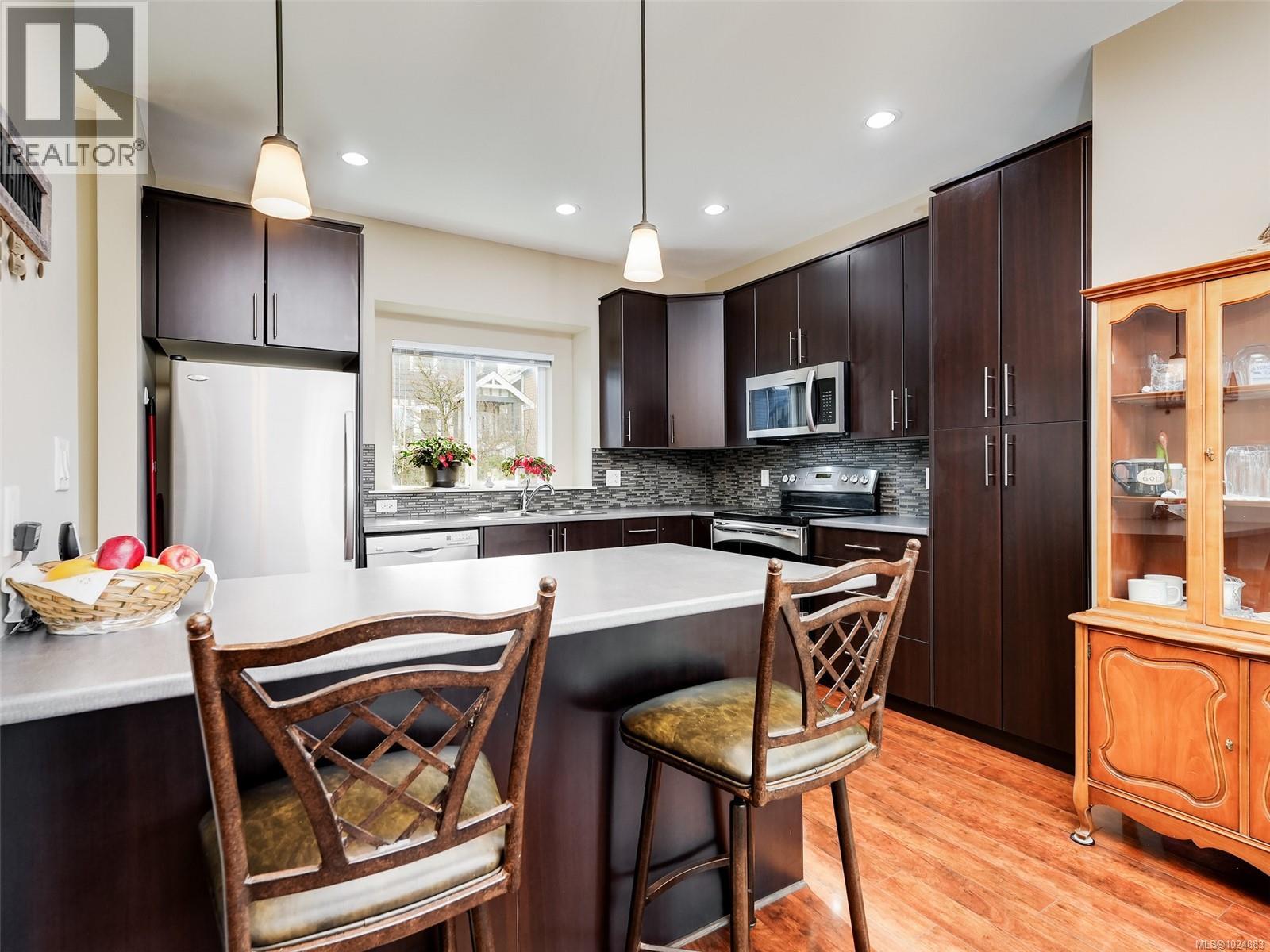 1236 Freshwater Cres, Langford